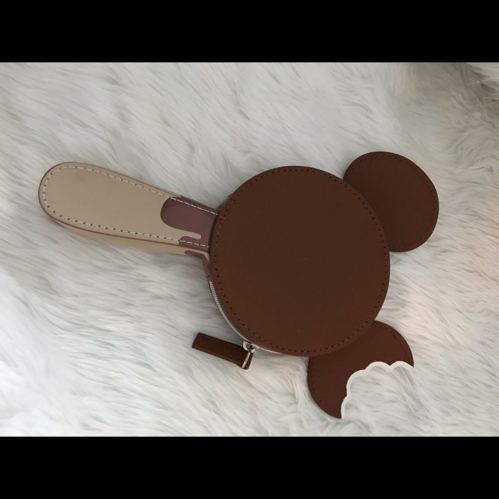 SOLD🚫 Disney Ice cream bar zipper pouch
